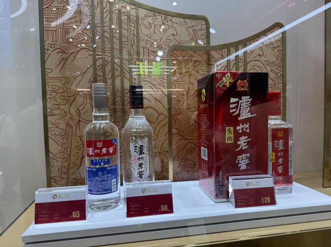 酒厂激战春糖：泸州老窖、全兴下场血拼百元光瓶酒，茅台镇酒厂豪掷百万参展0门槛招商