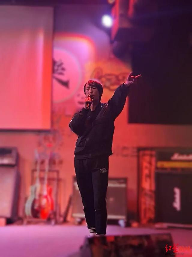 庞麦郎被指单方面无理由违约，致河南洛阳巡演取消！主办方谴责毫无契约精神，会给购票者退票