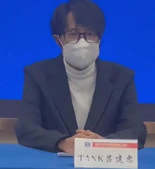 知名歌手完成亚洲首例心肝联合移植 康复出院