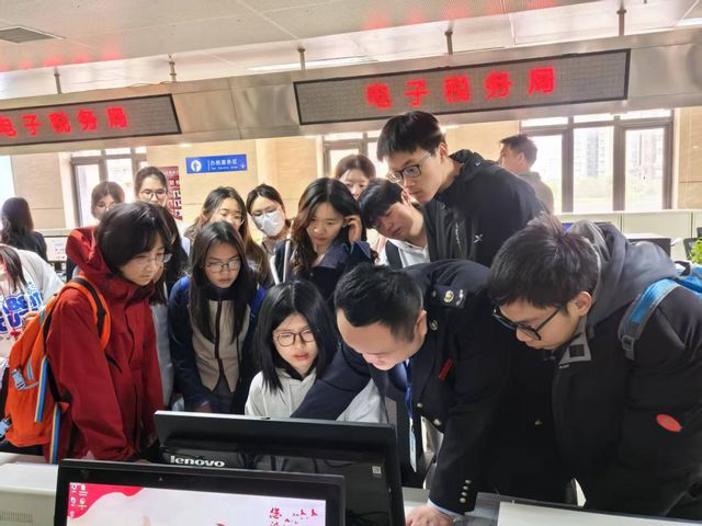 河南开封：税校携手开启“税收法治建设体验之旅”