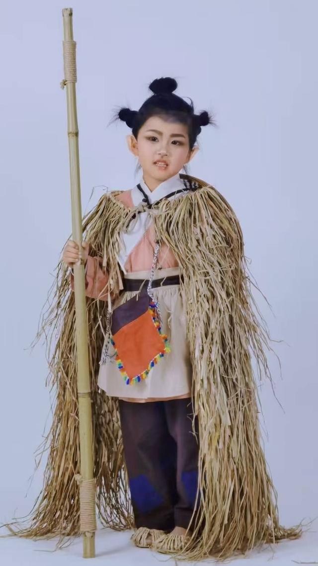 62岁奶奶1比1还原“太乙真猪” 网友：慕了慕了