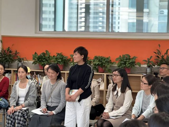 “与世共阅向光而行”—互助路小学颍河校区“颍光”读书会