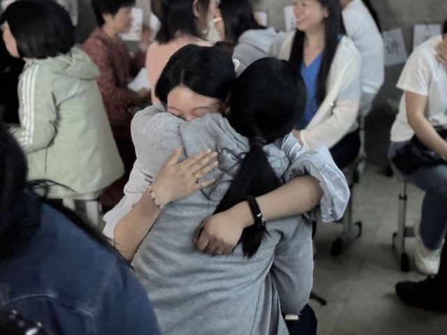“与世共阅向光而行”—互助路小学颍河校区“颍光”读书会