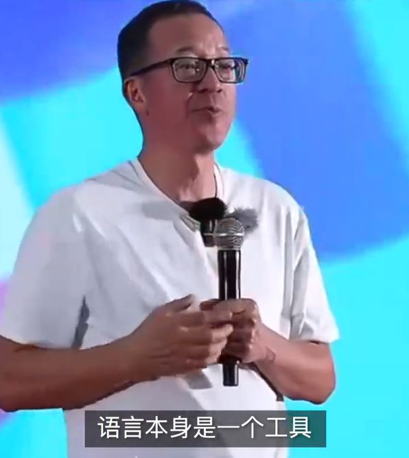 62岁俞敏洪骑车突发意外！网友:隔着屏幕都感觉疼