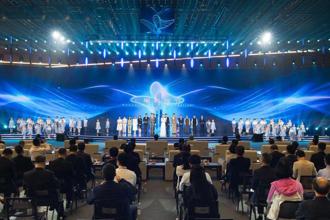 2025年上海科技节开幕，人形机器人首次登上科学红毯