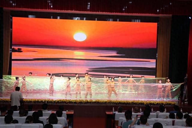 郑州市2025年中小学心理健康教育宣传月启动仪式成功召开