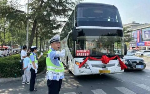 郑州交警提醒：高考遇上周一，9日高峰出行请您主动避让